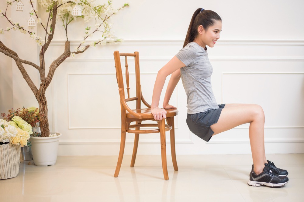 squat pakai kursi